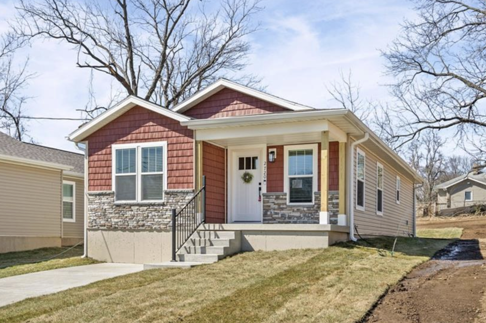 2720 N 21st Place